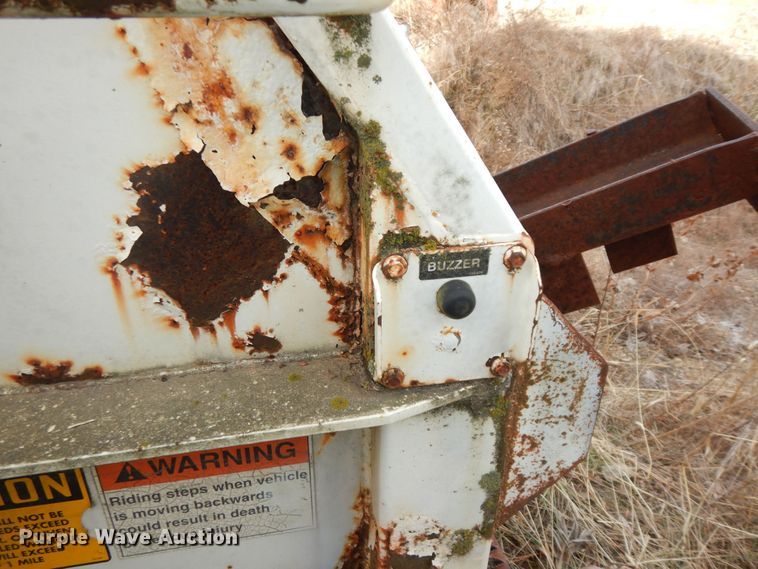 image for item DH3819 1997 Crane Carrier  refuse truck