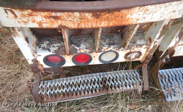 image for item DH3819 1997 Crane Carrier  refuse truck