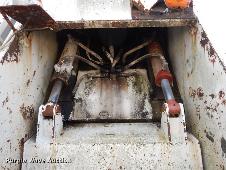 image for item DH3819 1997 Crane Carrier  refuse truck