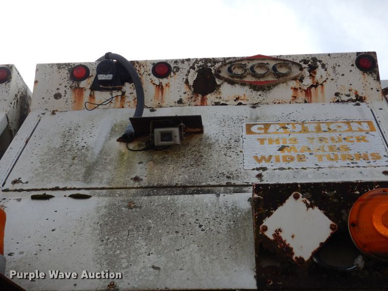 image for item DH3819 1997 Crane Carrier  refuse truck