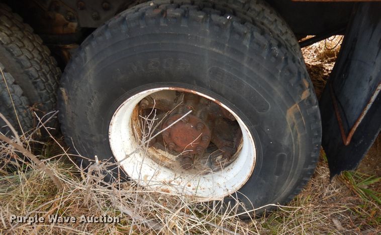 image for item DH3819 1997 Crane Carrier  refuse truck