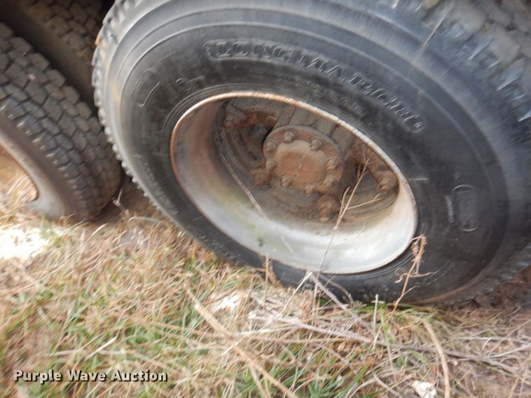 image for item DH3819 1997 Crane Carrier  refuse truck