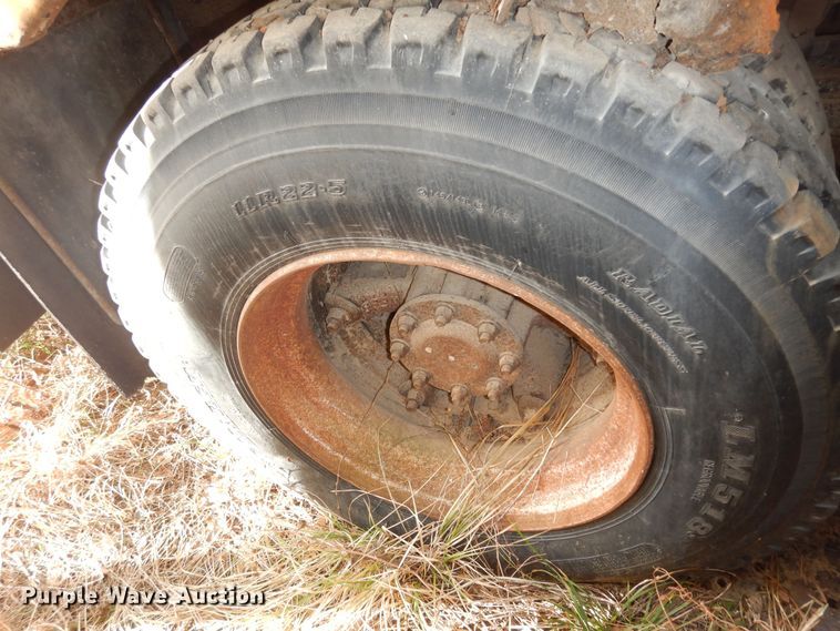 image for item DH3819 1997 Crane Carrier  refuse truck