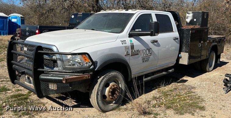 image for item DI8526 2014 Dodge Ram 5500HD  Crew Cab flatbed truck