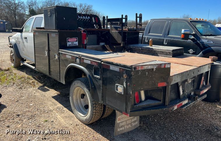 image for item DI8526 2014 Dodge Ram 5500HD  Crew Cab flatbed truck