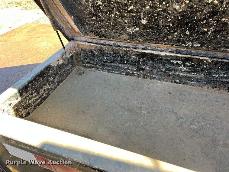 image for item DI8526 2014 Dodge Ram 5500HD  Crew Cab flatbed truck