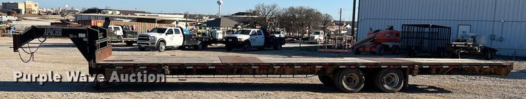 image for item DJ6578 2005 Apache  equipment trailer