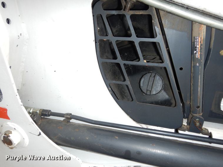 image for item DK7554 1998 Bobcat 863  skid steer loader