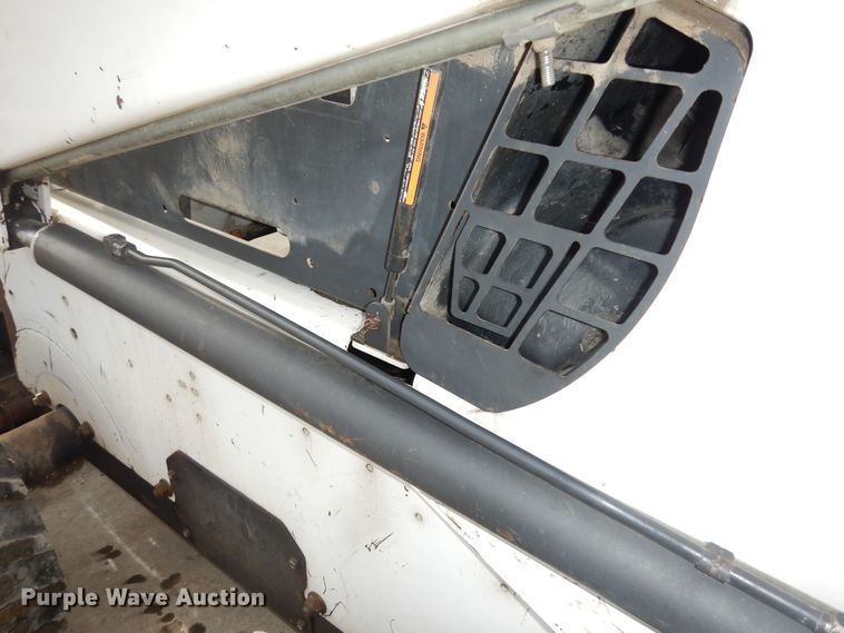 image for item DK7554 1998 Bobcat 863  skid steer loader