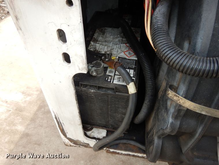 image for item DK7554 1998 Bobcat 863  skid steer loader