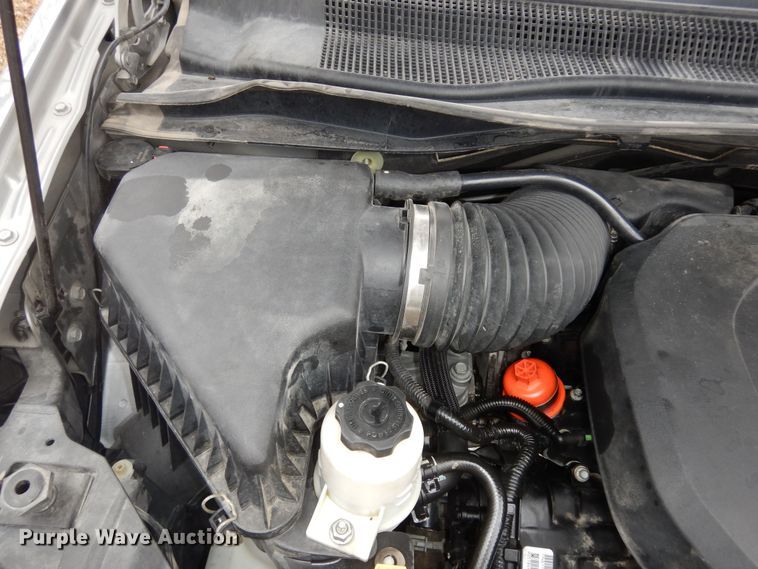 image for item DK7561 2014 Chrysler Town & Country  van