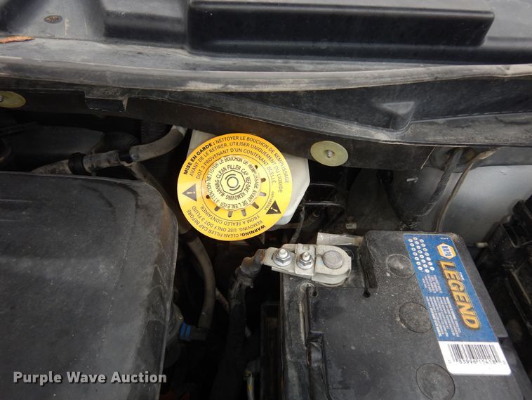 image for item DK7561 2014 Chrysler Town & Country  van