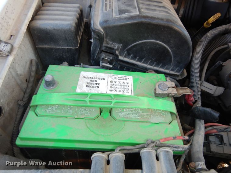 image for item DK7566 2000 GMC Sierra 3500HD  bucket truck