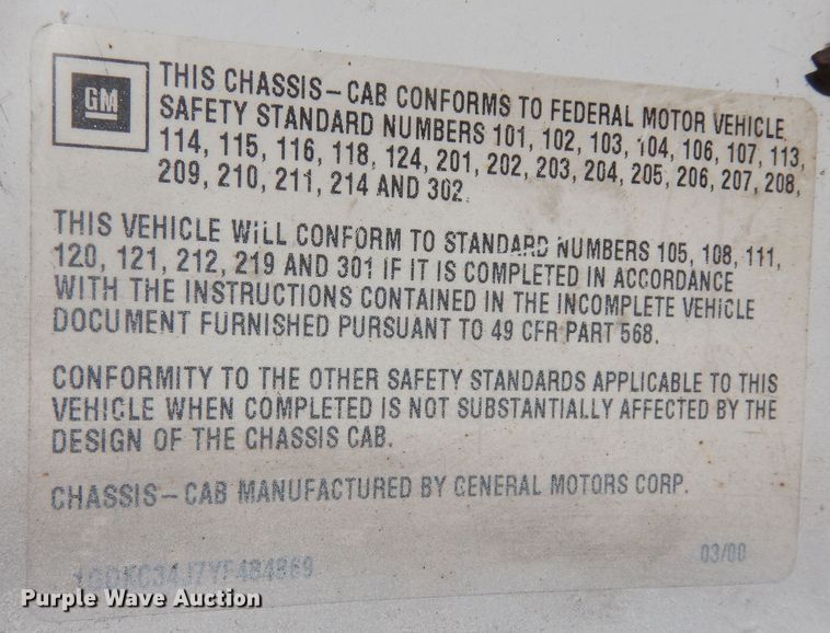 image for item DK7566 2000 GMC Sierra 3500HD  bucket truck