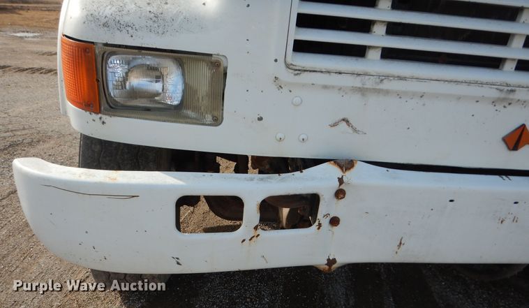 image for item DK7567 1993 International 4954  refuse truck