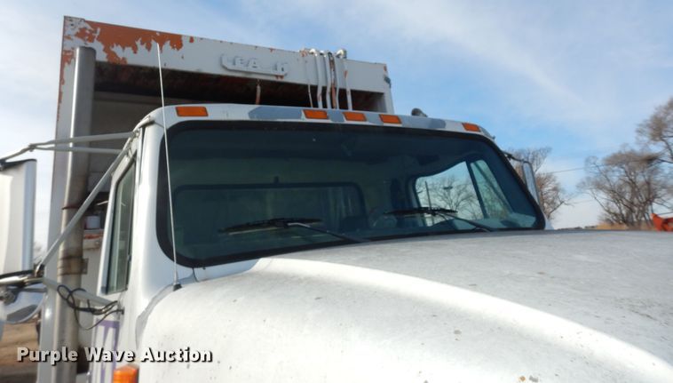 image for item DK7567 1993 International 4954  refuse truck