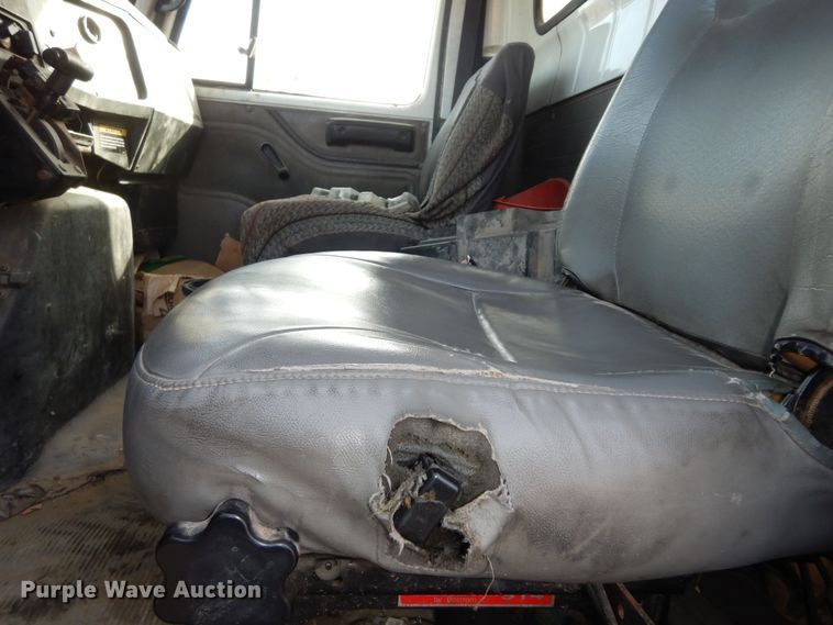 image for item DK7567 1993 International 4954  refuse truck