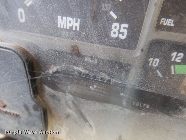 image for item DK7567 1993 International 4954  refuse truck