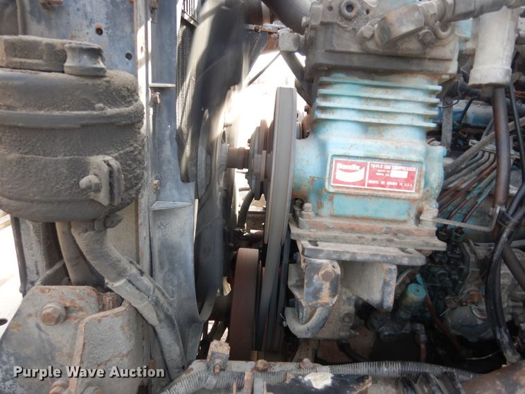 image for item DK7567 1993 International 4954  refuse truck