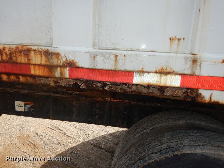 image for item DK7567 1993 International 4954  refuse truck