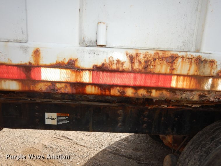 image for item DK7567 1993 International 4954  refuse truck