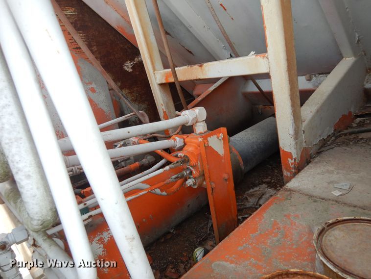 image for item DK7567 1993 International 4954  refuse truck