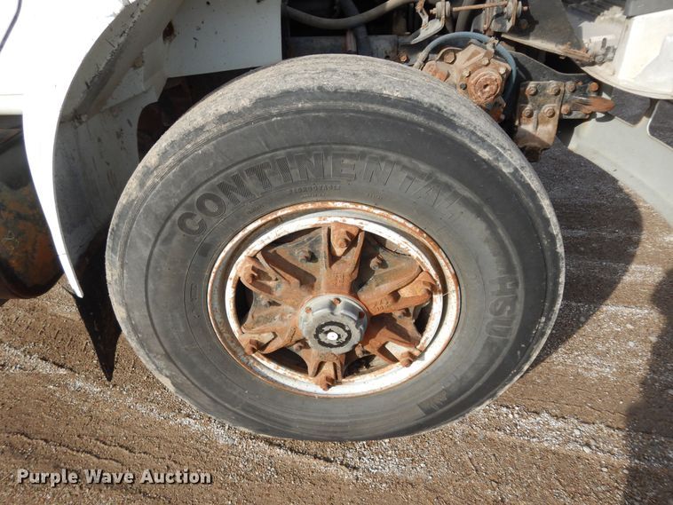 image for item DK7567 1993 International 4954  refuse truck