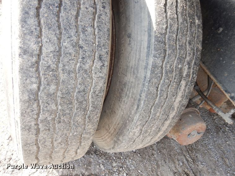 image for item DK7567 1993 International 4954  refuse truck