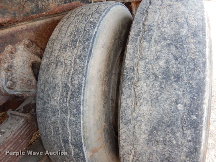 image for item DK7567 1993 International 4954  refuse truck