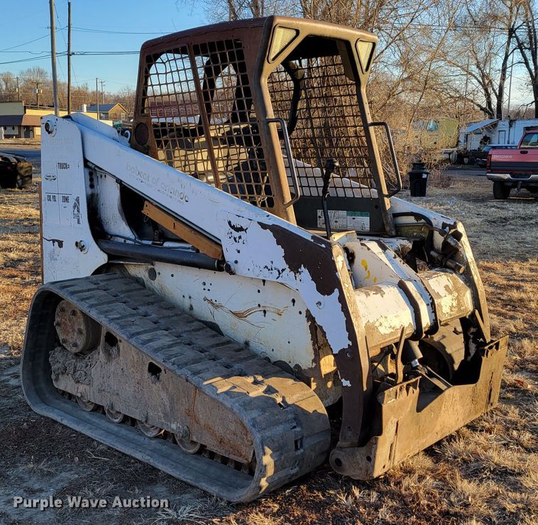 image for item DM8178 2000 Bobcat 864  tracked skid steer loader