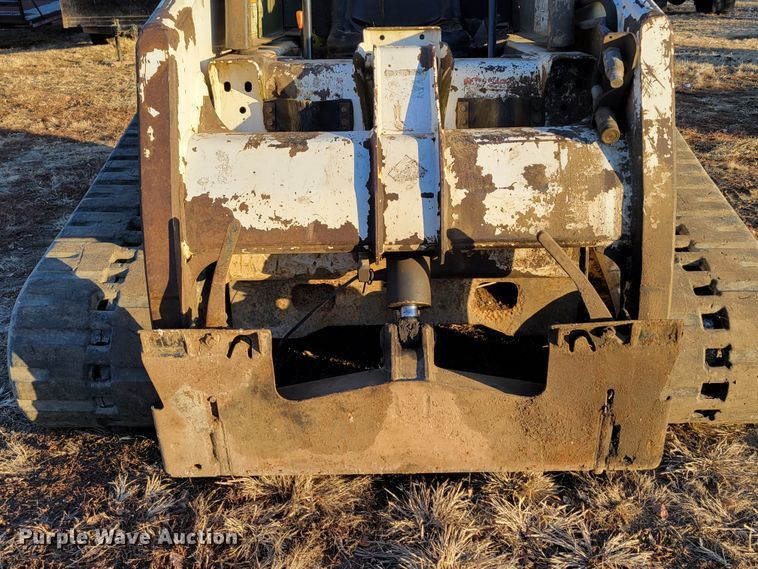 image for item DM8178 2000 Bobcat 864  tracked skid steer loader