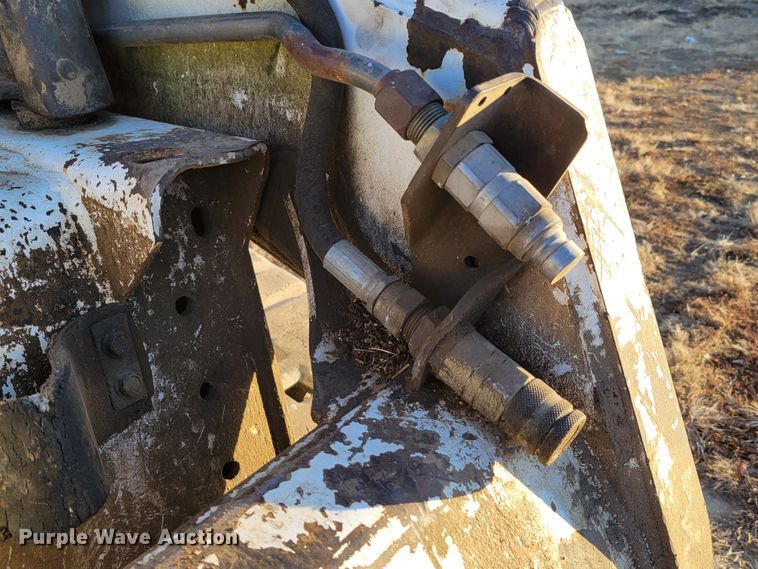 image for item DM8178 2000 Bobcat 864  tracked skid steer loader