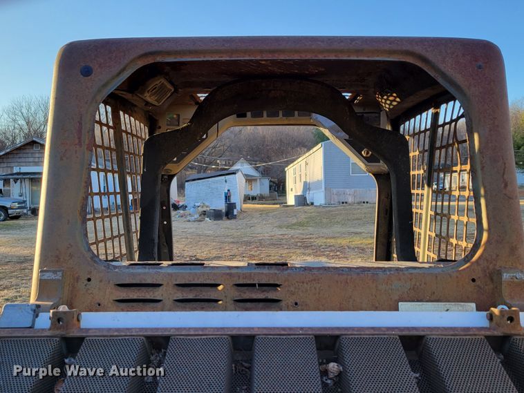 image for item DM8178 2000 Bobcat 864  tracked skid steer loader