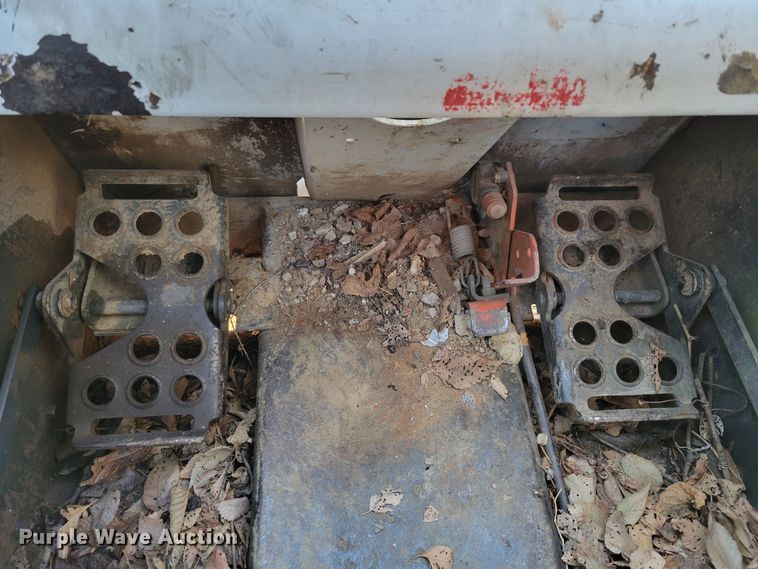 image for item DM8178 2000 Bobcat 864  tracked skid steer loader