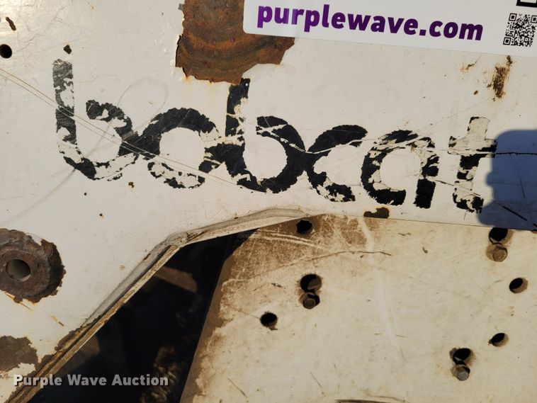 image for item DM8178 2000 Bobcat 864  tracked skid steer loader