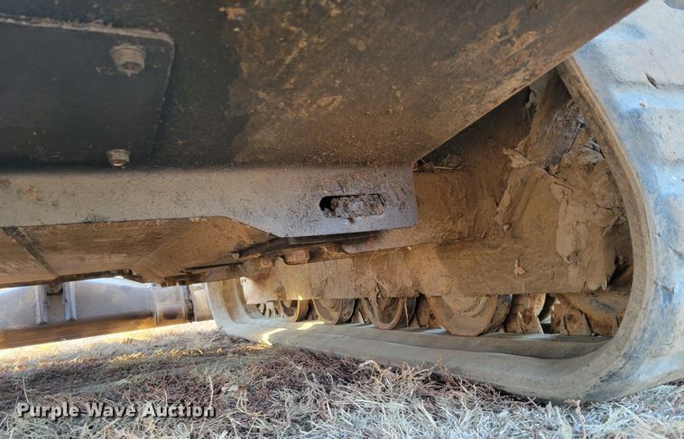 image for item DM8178 2000 Bobcat 864  tracked skid steer loader