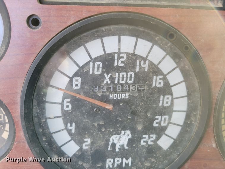 image for item DM8180 1998 Mack CH613  truck cab and chassis