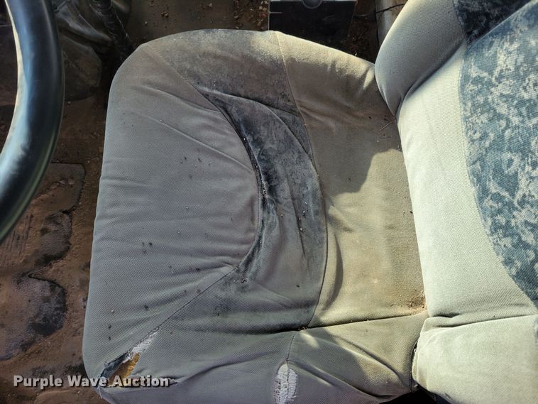 image for item DM8180 1998 Mack CH613  truck cab and chassis