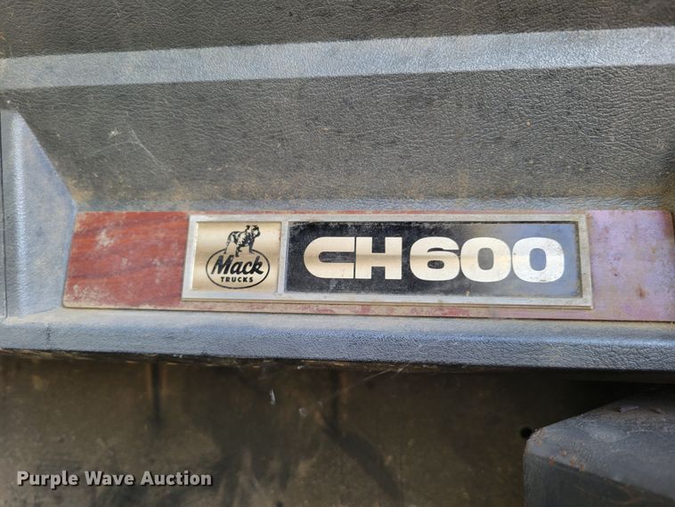 image for item DM8180 1998 Mack CH613  truck cab and chassis