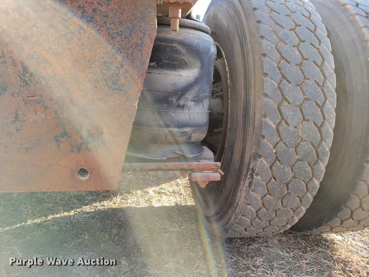 image for item DM8180 1998 Mack CH613  truck cab and chassis