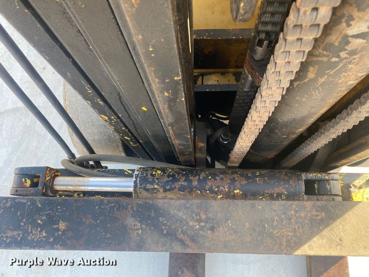 image for item DN8142 Hyster S80  forklift