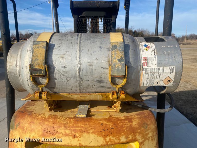 image for item DN8142 Hyster S80  forklift