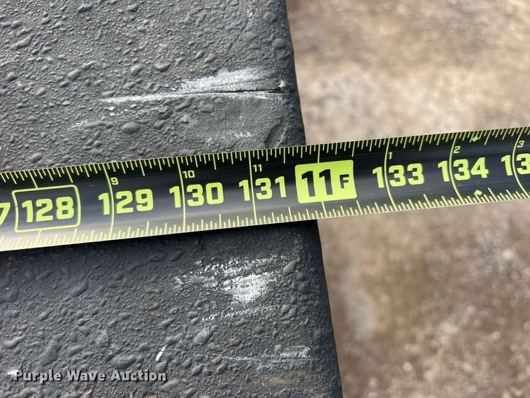 image for item DO8996 2004 Ford F450 Super Duty  Crew Cab flatbed truck