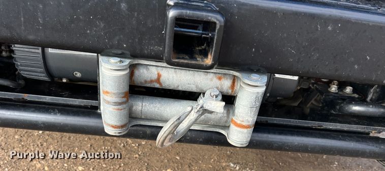 image for item DO8996 2004 Ford F450 Super Duty  Crew Cab flatbed truck