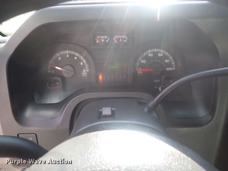 image for item DQ3911 2013 Ford E450  delivery truck