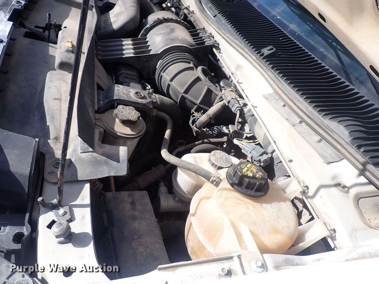 image for item DQ3911 2013 Ford E450  delivery truck