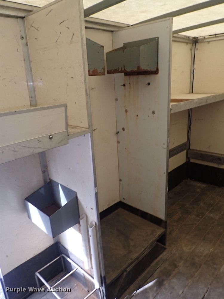 image for item DQ3911 2013 Ford E450  delivery truck