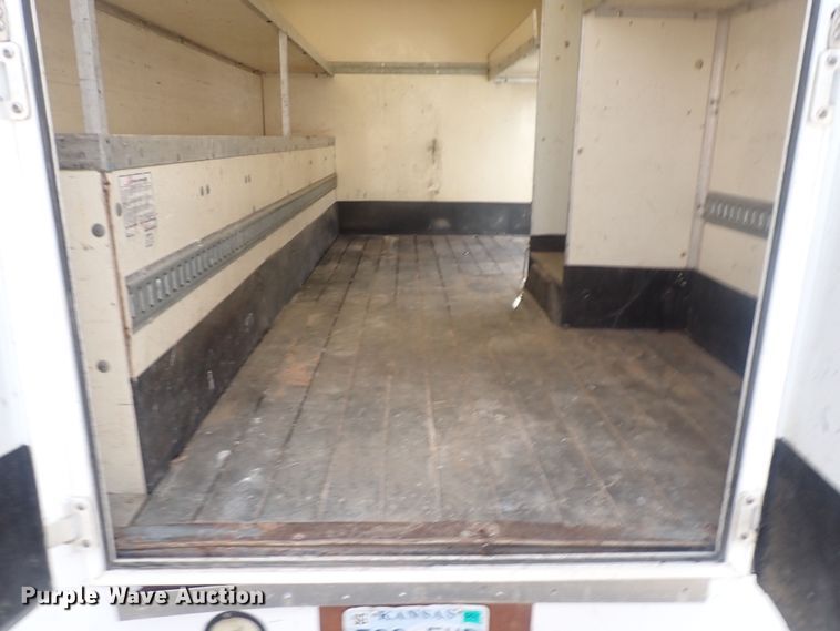 image for item DQ3911 2013 Ford E450  delivery truck