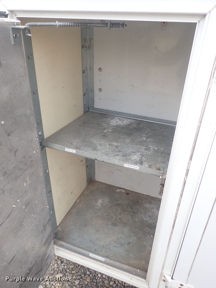 image for item DQ3911 2013 Ford E450  delivery truck