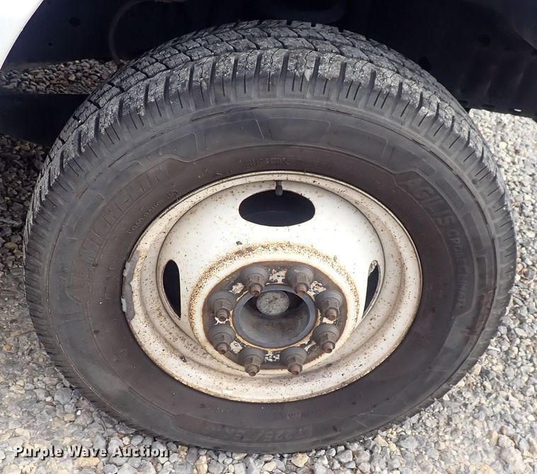 image for item DQ3911 2013 Ford E450  delivery truck